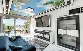 Studio Prestige avec terrasse, île des pêcheurs, Vue port